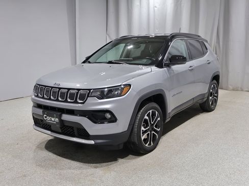 Used 2022 Jeep Compass Limited AWD/4WD image 7