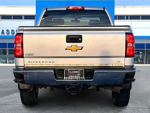 Used 2017 Chevrolet Silverado 2500 LT image 6