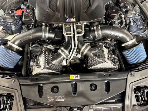 Used 2014 BMW M5 image 6