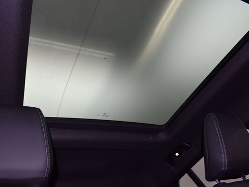 Used 2025 BMW X2 xDrive28i image 26