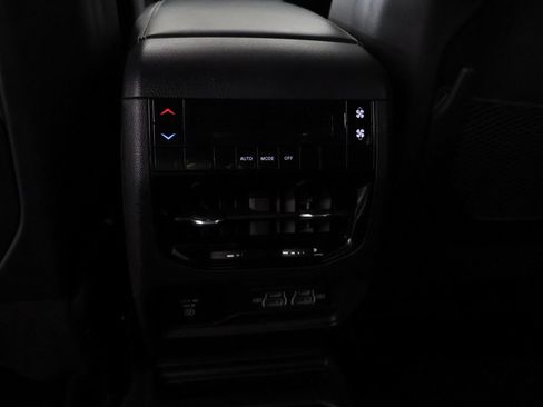 Used 2023 Jeep Grand Cherokee L Laredo AWD/4WD image 47