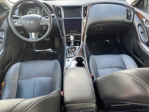 Used 2016 INFINITI Q50 3.0t Premium w/ Driver Assistance Package image 10