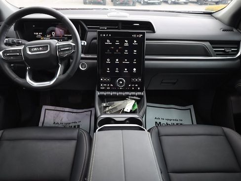 Used 2025 GMC Terrain Elevation w/ Elevation Premium Package image 18