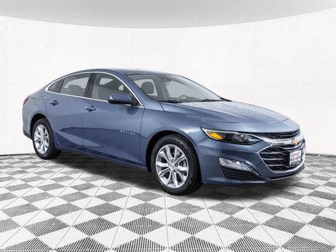 Used 2025 Chevrolet Malibu LT FWD image 21