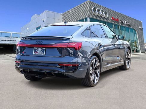 Used 2024 Audi Q8 e-tron Prestige w/ Prestige Package AWD/4WD image 4