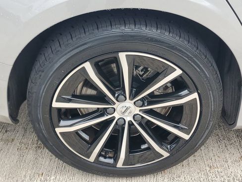 Certified 2023 Volvo S60 T8 Plus AWD/4WD image 7