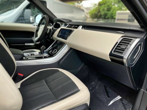 Used 2021 Land Rover Range Rover Sport HST AWD/4WD image 27