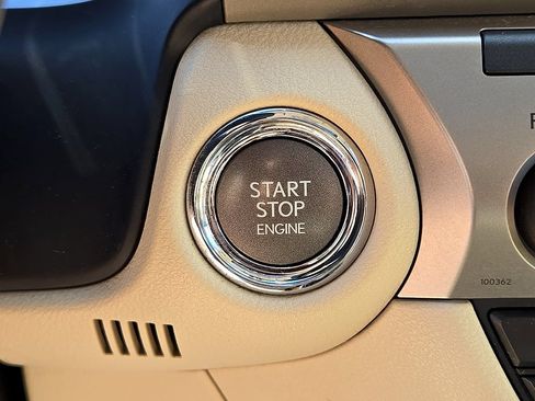 Used 2014 Lexus ES 350 w/ Luxury Package FWD image 25