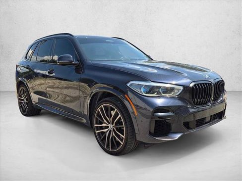 Used 2022 BMW X5 M50i w/ Executive Package AWD/4WD image 3
