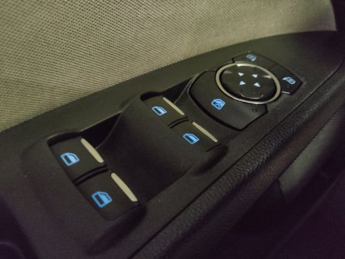 Used 2020 Ford Fusion S FWD image 27