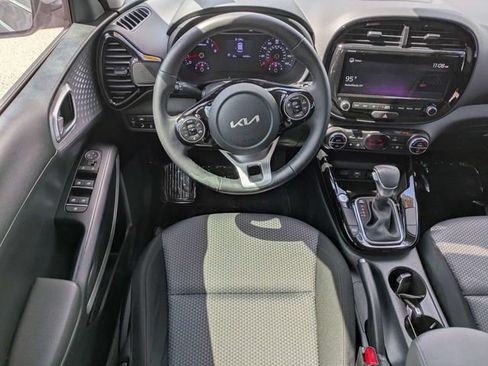 Used 2022 Kia Soul X-Line FWD image 13