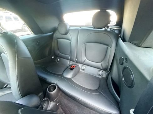 Used 2018 MINI Cooper Convertible image 27