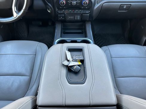 Used 2020 Chevrolet Silverado 1500 LT Trail Boss AWD/4WD image 21