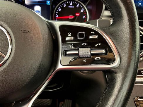 Used 2021 Mercedes-Benz GLC 300 GLC 300 image 28