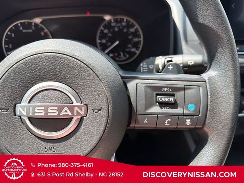 Certified 2024 Nissan Rogue SV FWD image 20