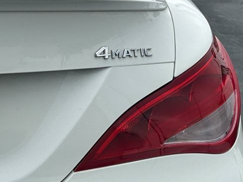 Used 2017 Mercedes-Benz CLA 250 4MATIC image 5
