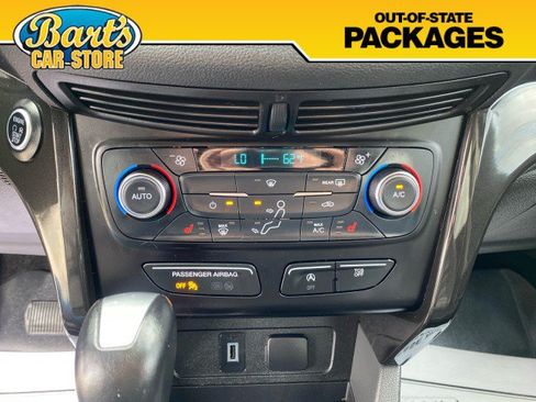 Used 2017 Ford Escape Titanium FWD image 31