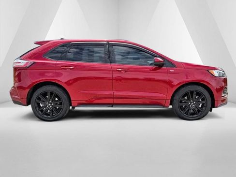 Used 2021 Ford Edge ST-Line w/ Cold Weather Package AWD/4WD image 8