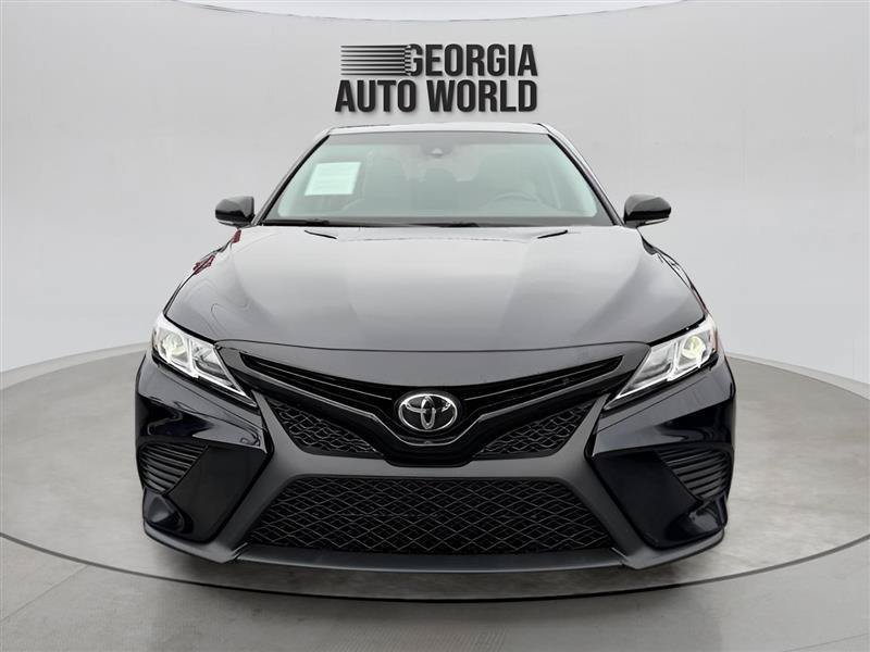 Used 2019 Toyota Camry SE w/ Convenience Package FWD image 16