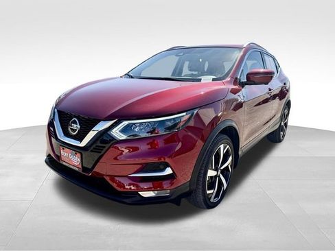 Certified 2022 Nissan Rogue Sport SL w/ Premium Package AWD/4WD image 4