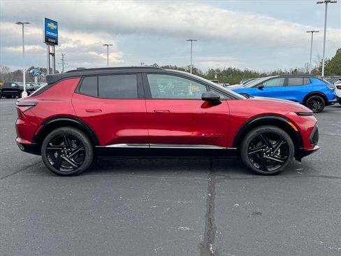 New 2026 Chevrolet Equinox EV RS image 2