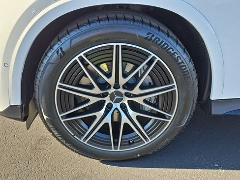 New 2026 Mercedes-Benz GLC 43 AMG 4MATIC image 7