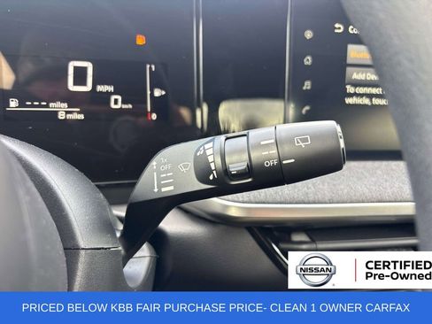 Used 2025 Nissan Kicks SV image 25