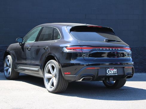 New 2025 Porsche Macan image 3