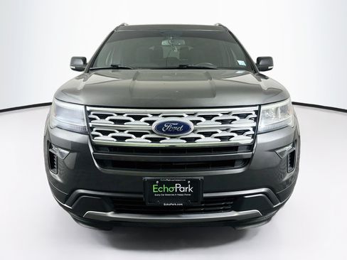 Used 2019 Ford Explorer XLT w/ Equipment Group 201A FWD image 2
