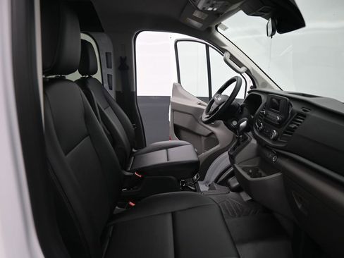 New 2024 Ford Transit 250 Low Roof RWD image 3