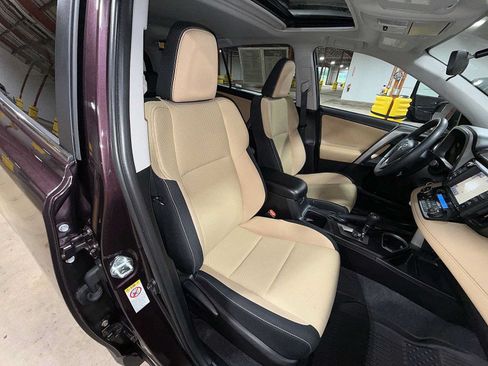Used 2016 Toyota RAV4 XLE AWD/4WD image 16