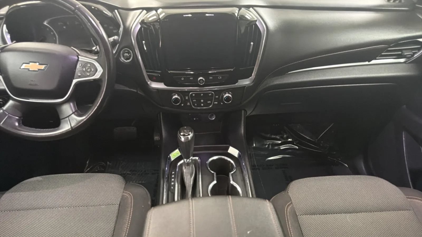 Used 2018 Chevrolet Traverse LT FWD image 16