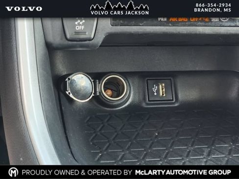 Used 2024 Toyota RAV4 XLE AWD/4WD image 22