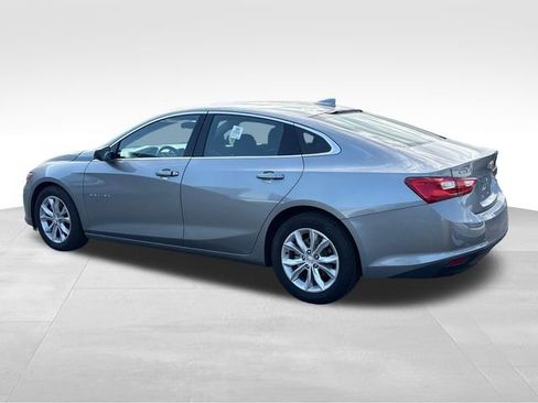 Used 2024 Chevrolet Malibu LT FWD image 2