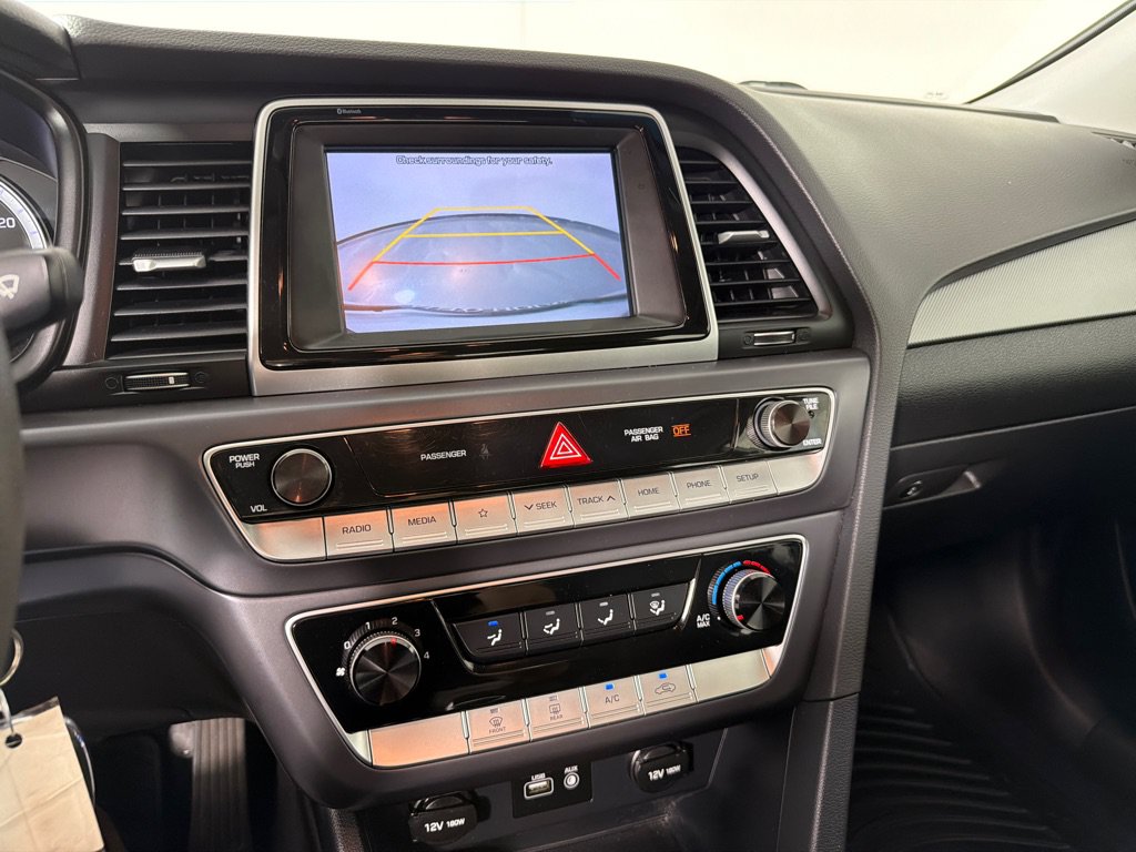 Used 2019 Hyundai Sonata SE w/ Cargo Package FWD image 16
