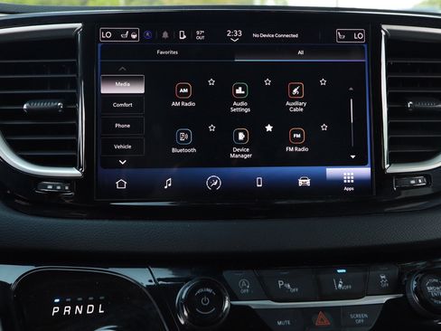 Used 2024 Chrysler Pacifica Touring-L FWD image 14
