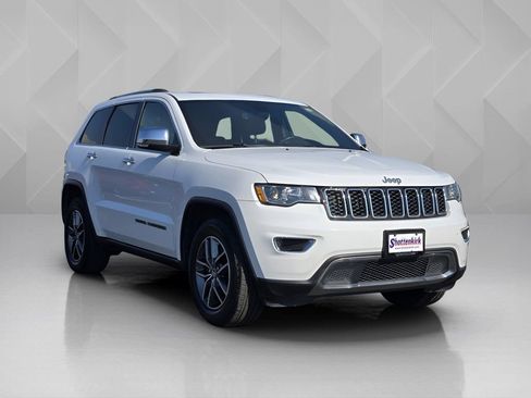 Used 2018 Jeep Grand Cherokee Limited image 3