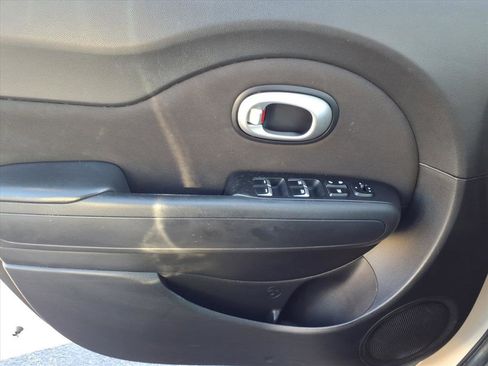 Used 2019 Kia Soul + image 23