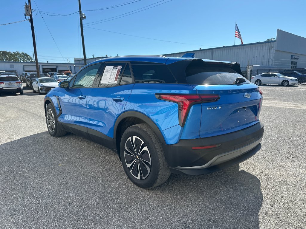 Used 2024 Chevrolet Blazer EV LT AWD/4WD image 6