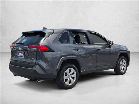 Used 2024 Toyota RAV4 LE FWD image 5