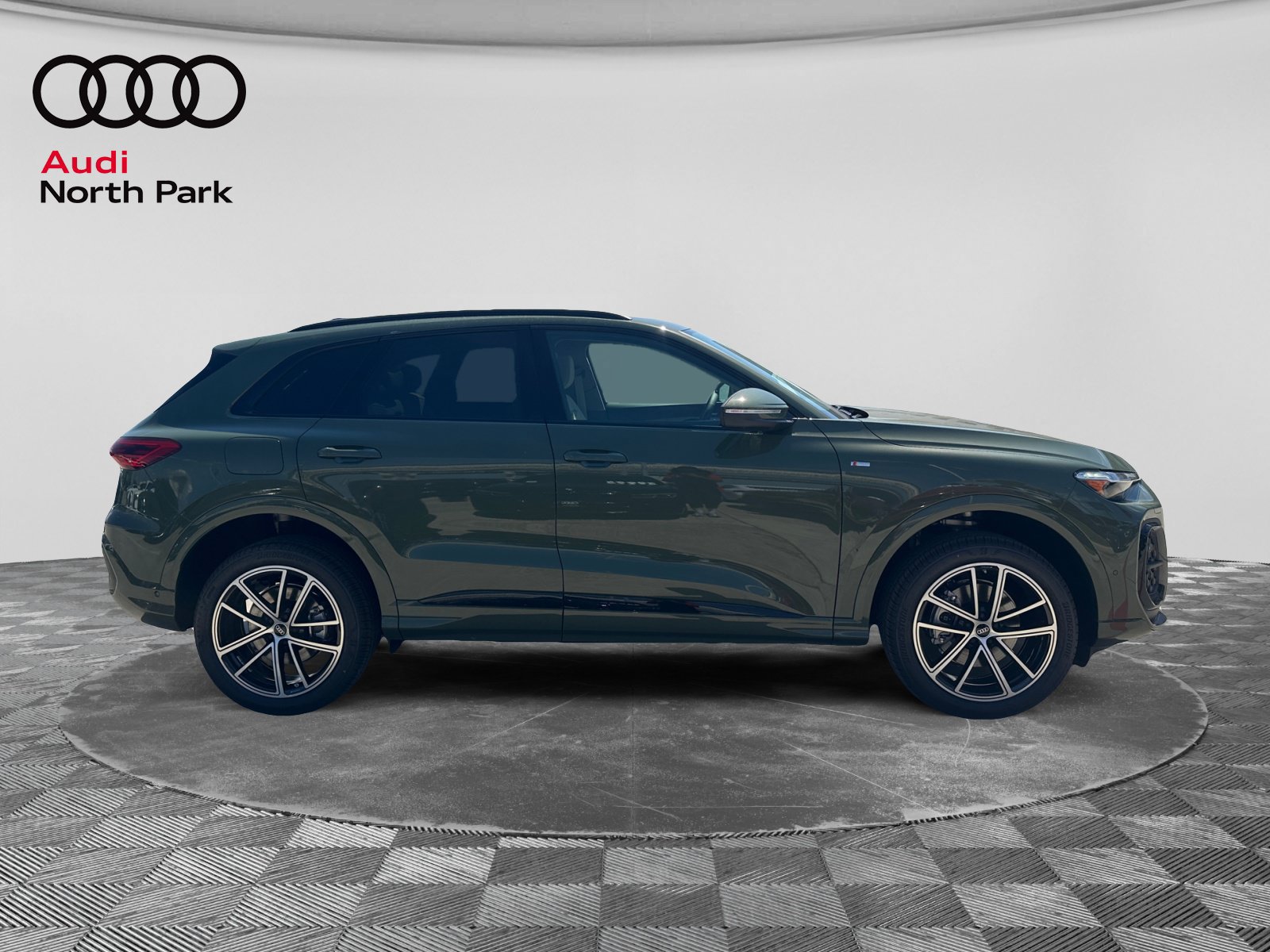 New 2026 Audi Q5 Premium AWD/4WD image 6