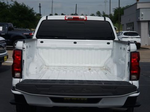 Used 2025 Chevrolet Colorado LT w/ Advanced Trailering Package RWD image 31