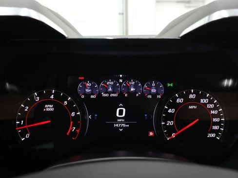 Used 2021 Chevrolet Camaro ZL1 RWD image 10