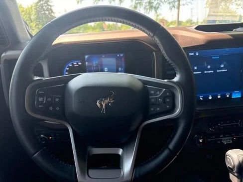 Used 2021 Ford Bronco Outer Banks AWD/4WD image 19