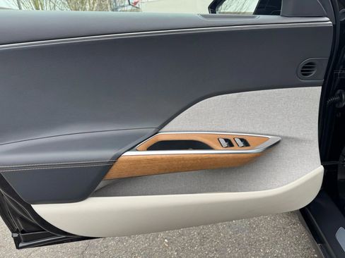 Used 2023 Lucid Air Touring image 38