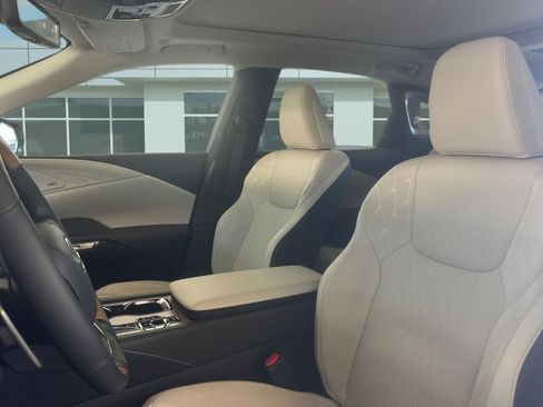 New 2026 Lexus RX 450h AWD w/ Convenience Package image 25