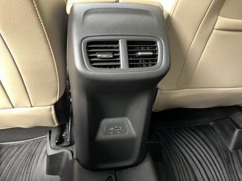 Used 2025 Buick Envision Preferred AWD/4WD image 12