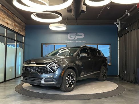 Used 2023 Kia Sportage EX AWD/4WD image 5