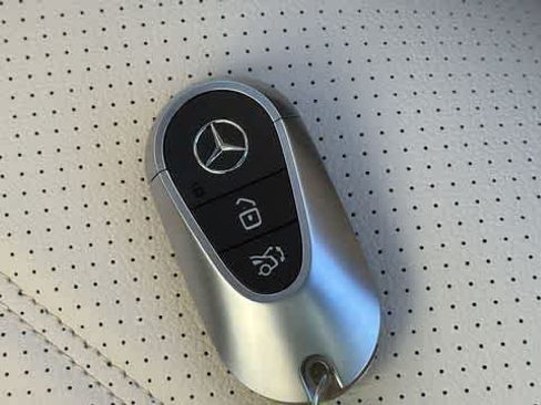 Certified 2026 Mercedes-Benz GLC 300 4MATIC image 15