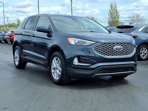 Certified 2023 Ford Edge SEL w/ Convenience Package AWD/4WD image 3